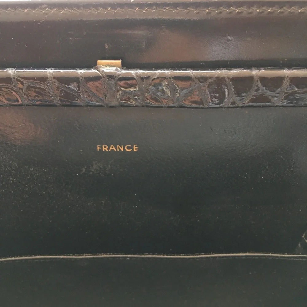 Saks Fifth Avenue sleek black